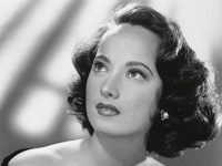 The Secret Racial Identity Of Merle Oberon, One Of Hollywood’s Golden-Age Stars