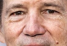 David E. Kelley Is Back, Everywhere, On TV, But Quietly