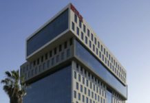 Netflix Employees Worry Company Is Unraveling