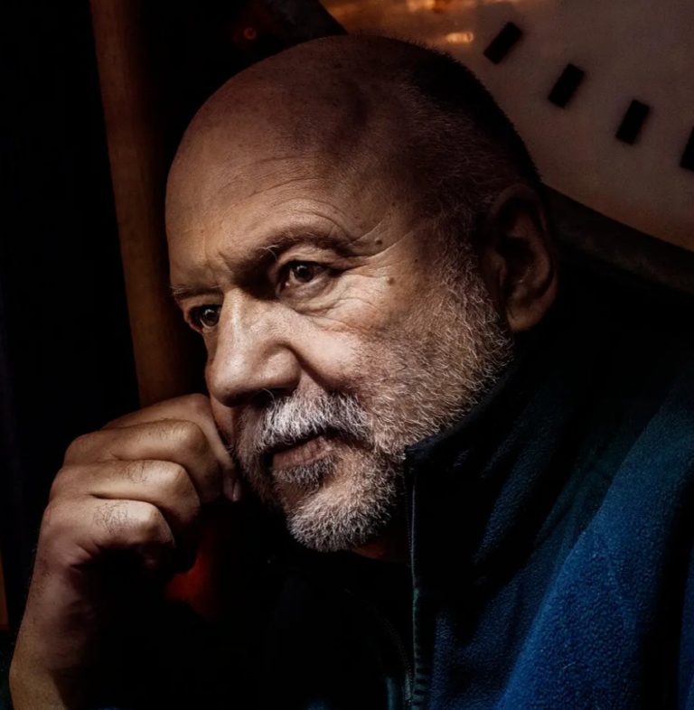 How Ukraine’s Most Prominent Novelist Is Recording The War