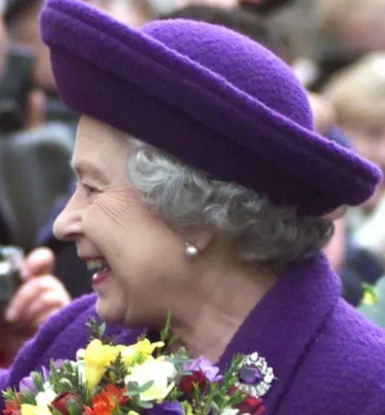 Why People Love Sending Gifts To The Queen