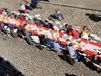 A Paris Neighborhood Tries A Generally Un-Parisian Thing: Making Friends With All The Neighbors