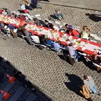 A Paris Neighborhood Tries A Generally Un-Parisian Thing: Making Friends With All The Neighbors