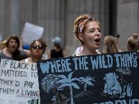 HarperCollins Staffers Stage One-Day Strike, Demanding Less-Appallingly-Low Pay