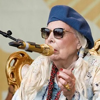 Joni Mitchell Performs Her First Full Live Set In 20 Years