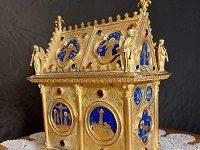 Thieves Returned A Precious Medieval Chest Said To Contain Relics Of Christ To “The Indiana Jones Of The Art World”