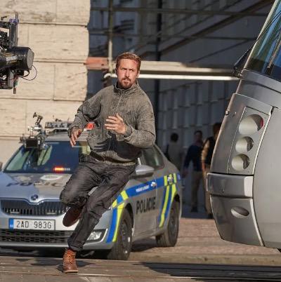Netflix Rests Its Hopes On Ryan Gosling And The Former Captain America