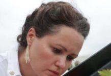 The Ukrainian Artist Painting Military Equipment As A Symbol Of Resistance