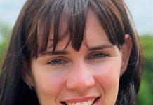 A Stonemason Working On Britain’s Stately Homes Says More Women Should Get Into Masonry