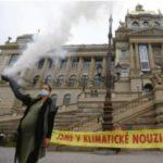 Can Museums Survive If They Stay Politically Neutral?