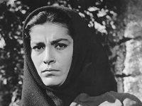 Irene Papas, Great Tragedienne Of Stage And Screen, Is Dead At 96