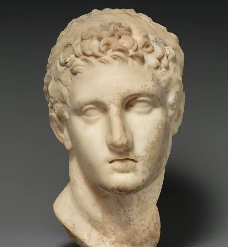 Manhattan DA’s Office Seizes 27 Pieces Of Art From Met Museum