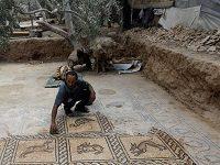 Byzantine Floor Mosaic Uncovered By A Gaza Farmer Trying To Plant A Tree