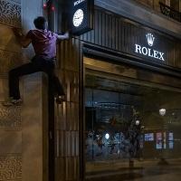 Parkour Dancers In Paris Have Become Anti-Light Pollution Activists