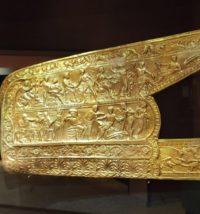 Russia Steals Ukrainian Museum Artifacts In Sham Annexations