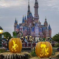 Disneyland Shanghai Visitors Trapped Inside Until They Could Take COVID Tests