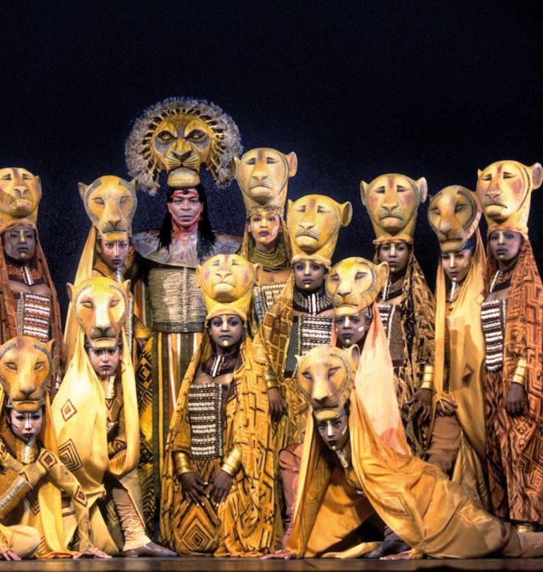 Critic Takes His 30-Year-Old Daughter To “Lion King” 25 Years After They First Saw It