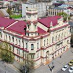 Russian Troops Looted Kherson Museum Before Fleeing