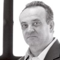 Angelo Badalamenti, David Lynch’s Go-To Composer, Is Dead At 85