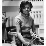 Elayne Jones, A Pioneering Timpanist, Is Dead At 94