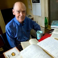 Jonathan Raban, Who Rejected The Label Of Travel Writer, Is Dead At 80