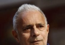 Hanif Kureishi’s Vivid Dispatches From His Hospital Bed