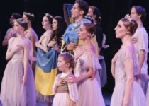 The Ukrainian Ballet Company Fighting From The Stage