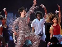 Why Harry Styles’s Dancers At The Grammys Had To Rework Their Choreography Live On The Air