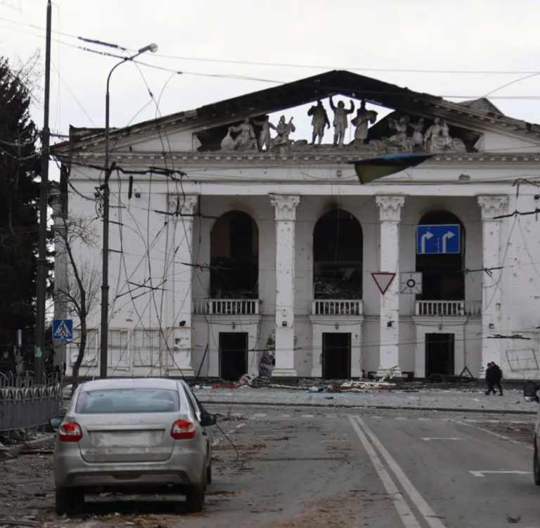 Claim: Russian Curators Are Helping Loot Ukrainian Art