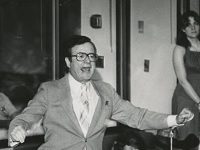 Mark Russell, Piano-Playing Political Satirist And PBS Perennial, Is Dead At 90