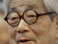 Nobel-Winning Author Kenzaburo Oe Is Dead At 88