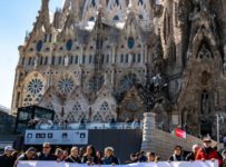 The Barcelona Residents Protesting Construction On Sagrada Familia