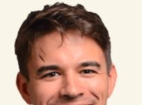 Does Anyone Read Professional Reviews Anymore?