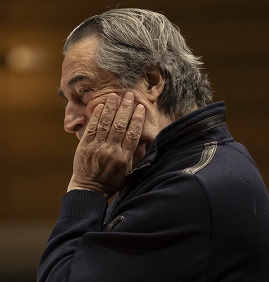Riccardo Muti Reflects On America As He Completes Chicago Symphony Tenure