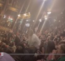 Fans’ Loud Singalong Halts Theatre Performance