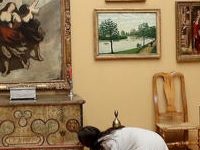 How The Barnes Foundation Fights Off The Hordes Of Tiny Art Vandals