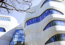 NYC’s New Museum Of Natural History Extension Is A Winner