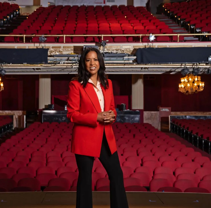 Harlem’s Apollo Theatre Gets A New Leader