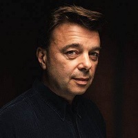 For Its New Artistic Director, Chicago Shakespeare Turns To One Of England’s Great Theatre Families