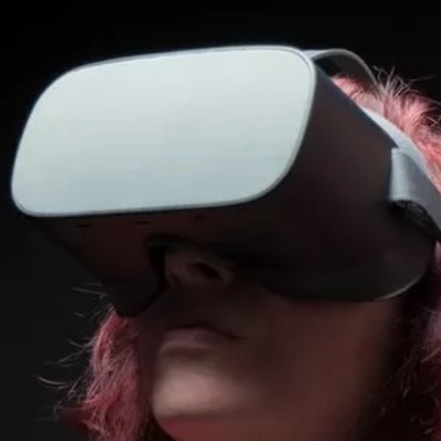 Theatres Are Now Trying To Tempt New Audiences With Virtual Reality