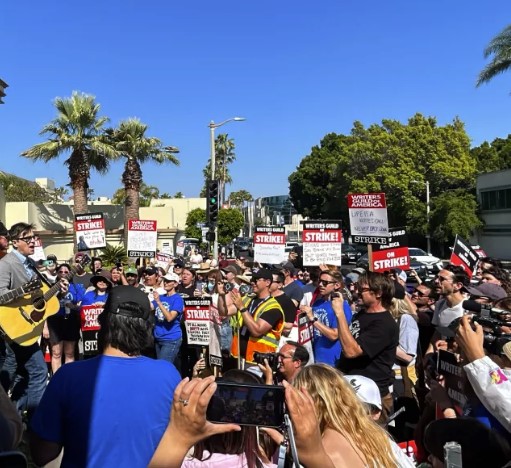 Musicians Have The Same Issues As Actors, Writers. So Why Aren’t They Also On Strike?