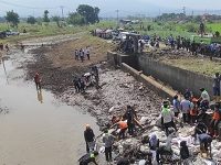 They Became TikTok Stars By Cleaning Up Indonesian Rivers And Beaches