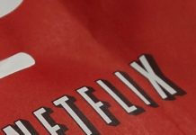 Netflix Offers DVD Subscribers Ten Extra Discs As Service Ends