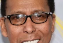 Ron Cephas Jones, Emmy Winner For This Is Us, Has Died At 66