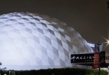 Closed Landmark LA Theatre Unsettles Hollywood