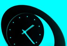 Tracking Your Screen Time So You Have A Healthier Life? Don’t! (It’s A Trap)