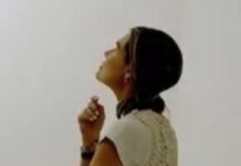 What We Look Like When We Look At Art