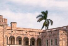 A New York College Helps College Students Targeted By DeSantis In Florida