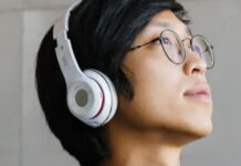 AI Readers Of Audio Books Are Here. There Are Some Issues…