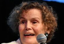 Literary Folks In New York Want Books To Get So Much Sexier